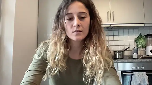 Chat XXX en directo de Nomadic_Angel