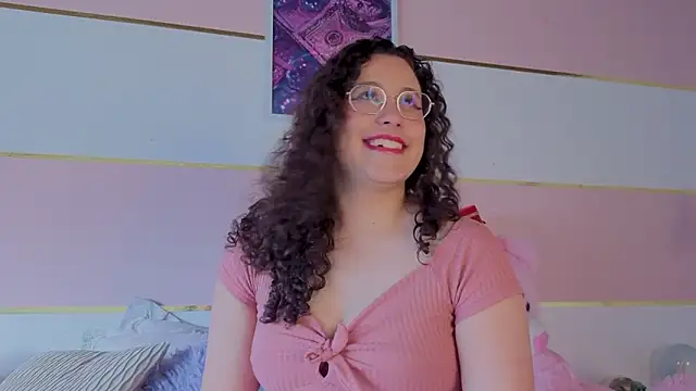 Chat XXX en directo de Charlotte__Miller