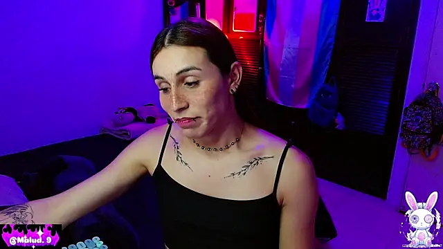 Malud09: онлайн-секс-чат