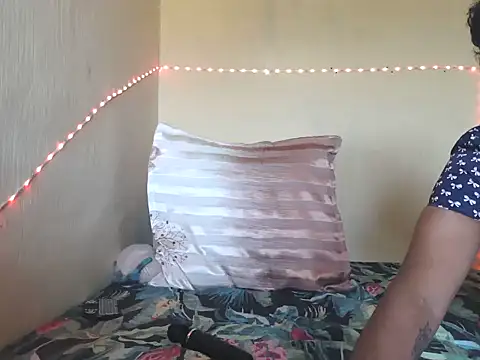 Chat XXX en directo de ZARIA-VIXEN