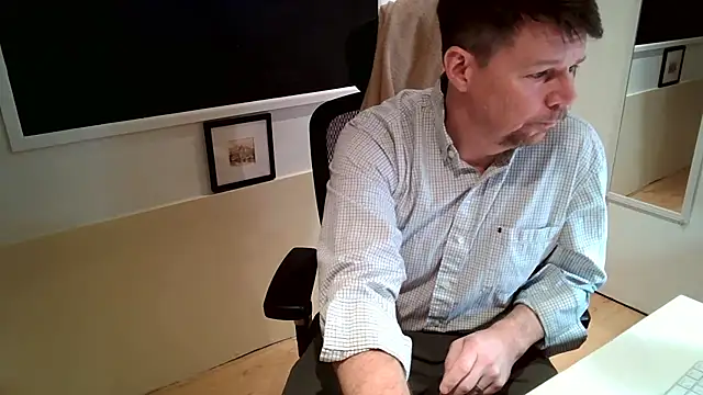 ScotsmanxのライブXXXチャット