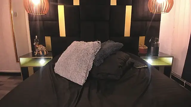 Chat XXX en directo de Lucio__Fox