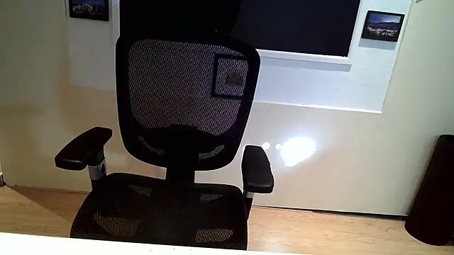 Chatroom XXX en direct de Scotsmanx