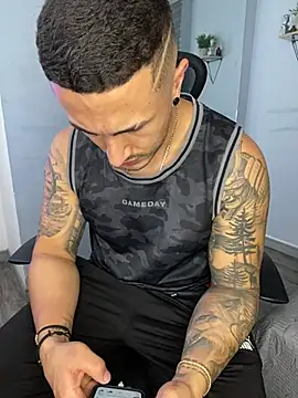 Chat XXX en directo de ALEXXX_KING