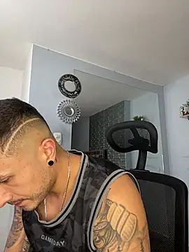 ALEXXX_KING: онлайн-секс-чат