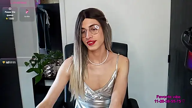 Andy_Roses live XXX chat