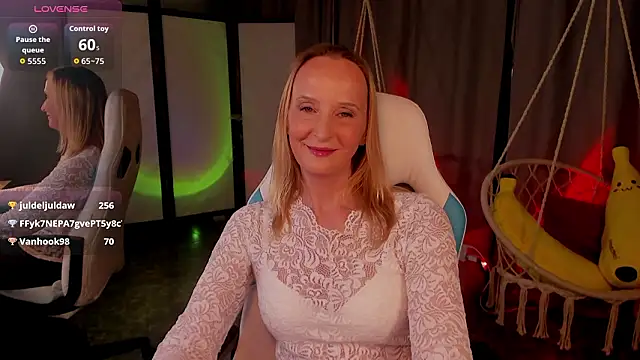 Pertunjukan Kamera Web ScarlettPalmer