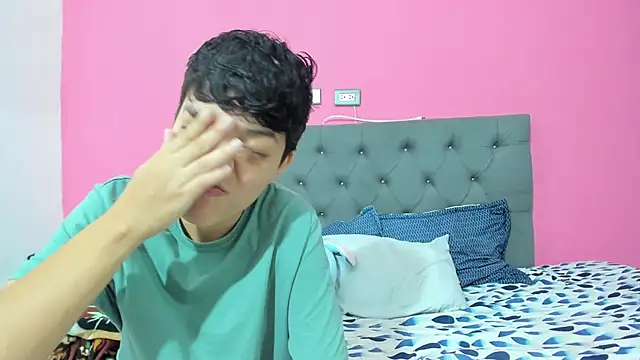 ariloe_quinteroのライブXXXチャット