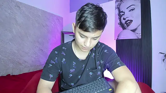 badkenn: онлайн-секс-чат