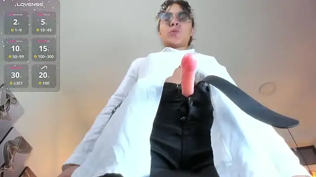 Chat XXX en directo de Hanna_Cornee_