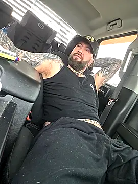 Beardedtattood: απευθείας συνομιλία ΧΧΧ