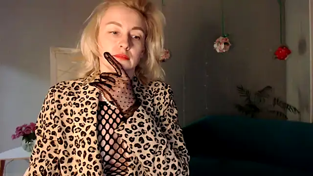 Sunny_blond 现场XXX聊天