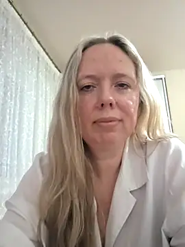 Irina3718 现场XXX聊天