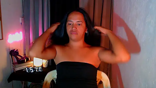 Lorainnelustts Live XXX-chat