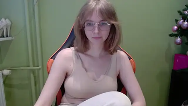 juicyPenny Adlı Modelin Canlı XXX Sohbeti