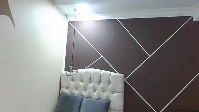 LiaMonroee_ Adlı Modelin Canlı XXX Sohbeti