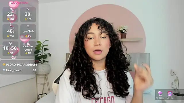 Chat +18 de rossie_lanie_ ao vivo