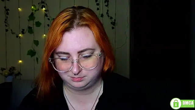 Alicia_love00 élő XXX-chatje