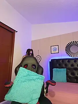 LolaVillalobos' Live XXX Chat