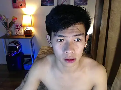 عرض كام Clyde_hugecock