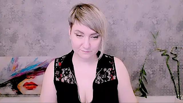 Онлайн чат XXX Djullia