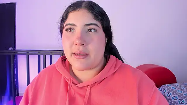 Chatroom XXX en direct de AmberiniHoffman