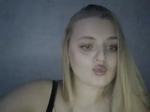 Chat +18 de Feyriona ao vivo