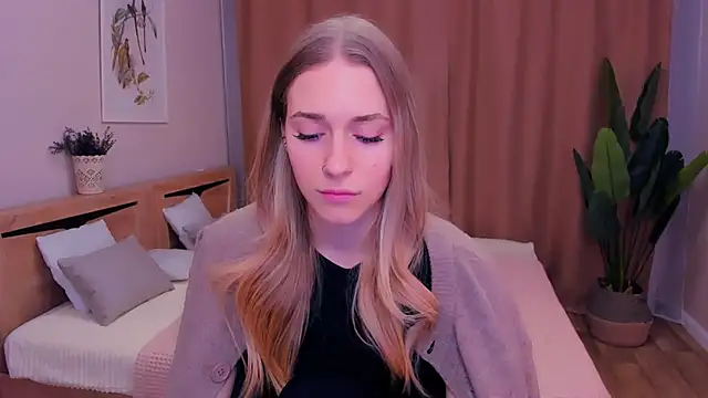 sassy_cutie Adlı Modelin Web Kamerası Şovu