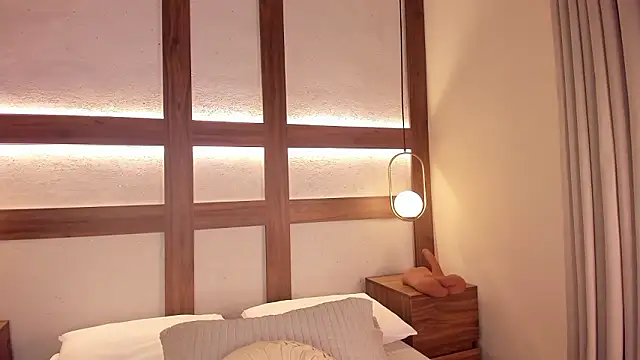 SarhaVega 现场XXX聊天