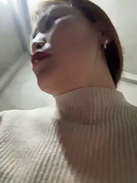 Mila-888: онлайн-секс-чат