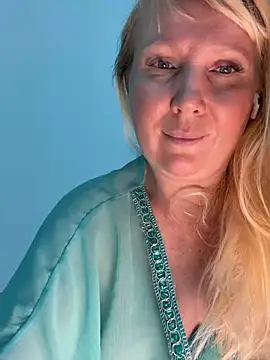 Chat XXX en directo de EmmaInLove23