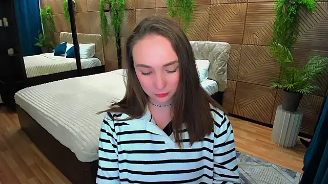 TrueReincarnation's Live XXX Chat