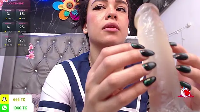 LAILAGUMMY's Live XXX Chat