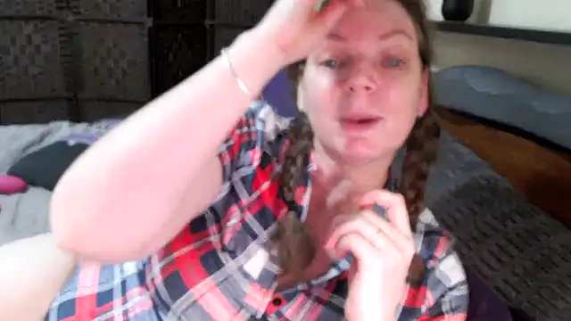 AussieKittyPurr live XXX chat