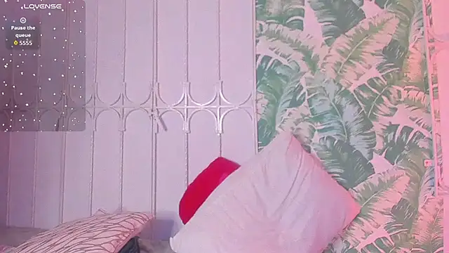 _sharlotte777 Chat XXX in diretta