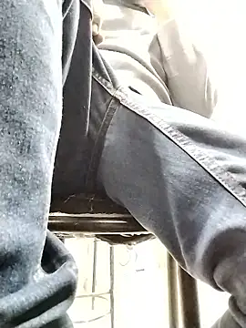 avi007p's Live XXX Chat