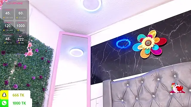 Chat +18 de LAILAGUMMY ao vivo