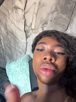 Czat XXX na żywo – Niyirey1