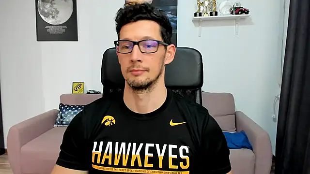 دردشة BrutusK08 الجنسية المباشرة