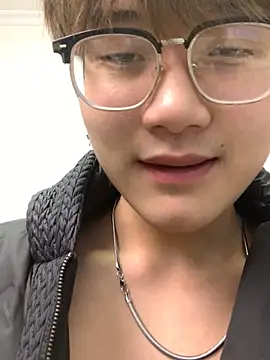 دردشة KK-cuteboy الجنسية المباشرة