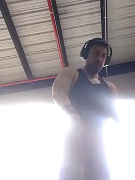 michell_veryhot's Webcam Show