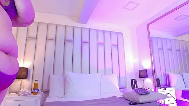 aandreaperez: απευθείας συνομιλία ΧΧΧ