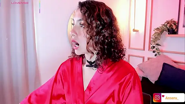 Chat XXX ao vivo de Anseru_