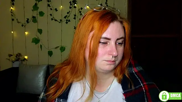 Chat +18 de Alicia_love00 ao vivo