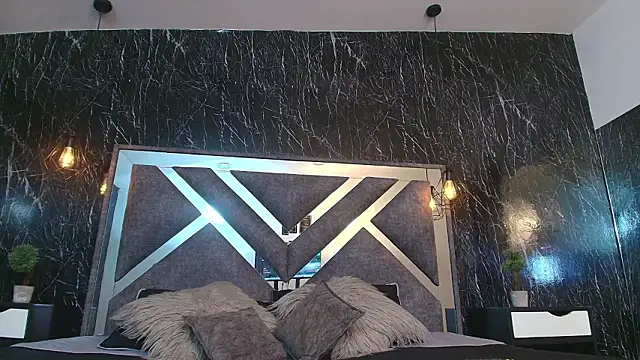 TiffanyMartinez: απευθείας συνομιλία ΧΧΧ