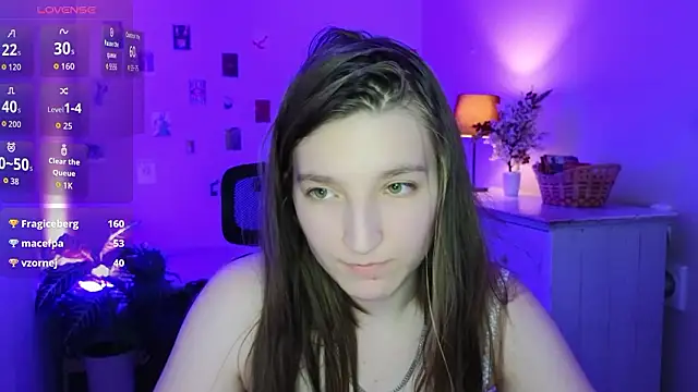 Mia_Myles Chat XXX in diretta