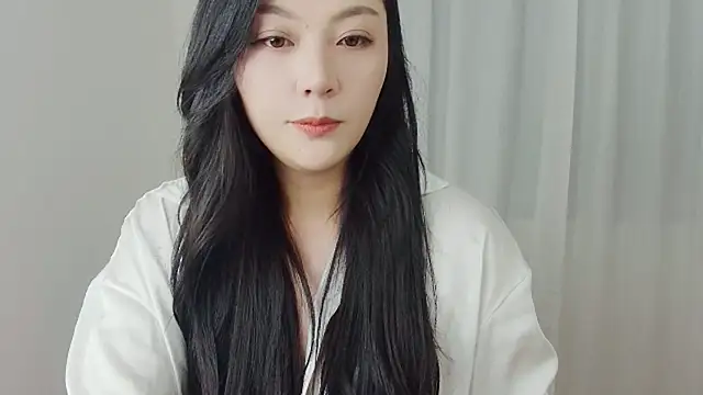 Cxin-- Live XXX Chat