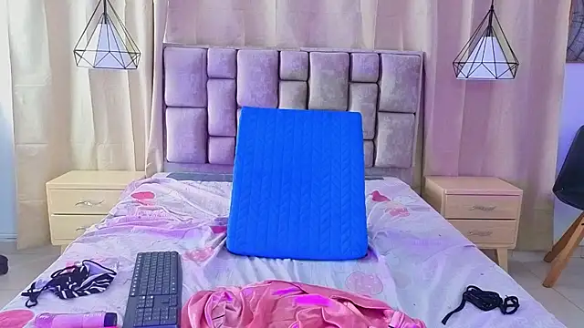 Вебкам-шоу scarlettjohnson_