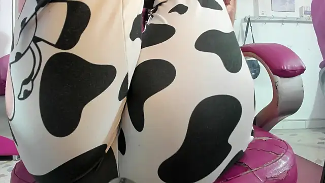 CAMILA--REY élő XXX-chatje