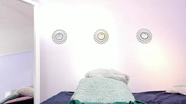 minene_mikami élő XXX-chatje